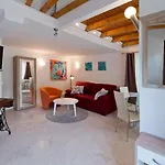 Apartmán Salicula Art Gallery